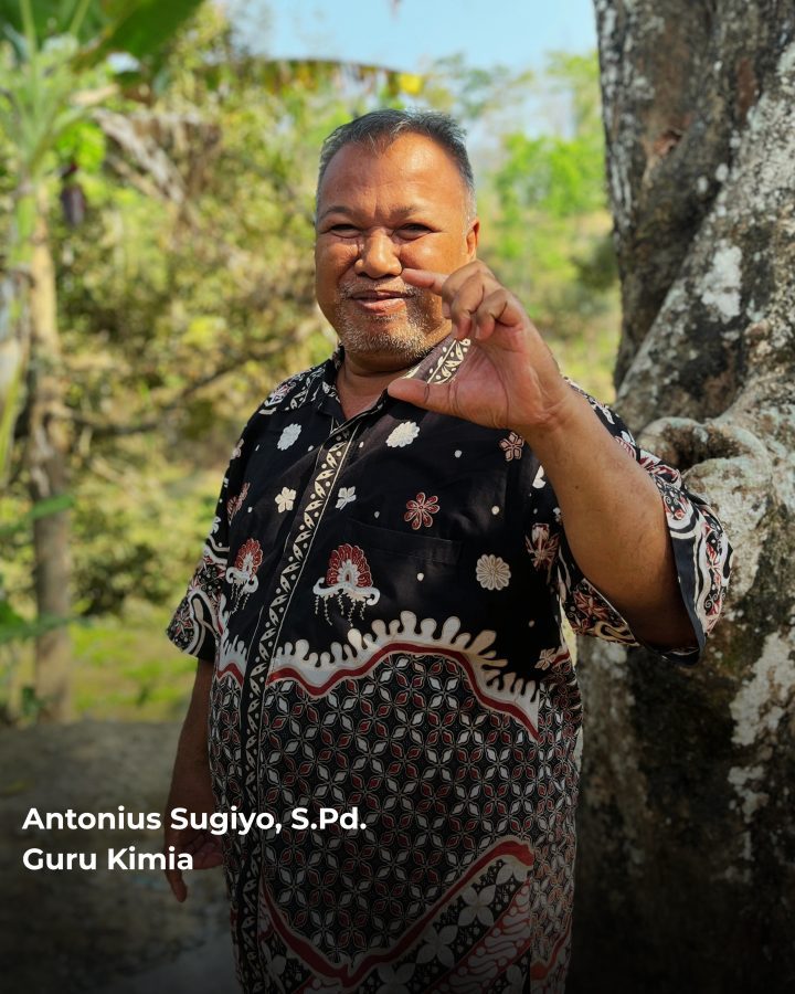 Antonius Sugiyo, S.Pd., Guru Kimia